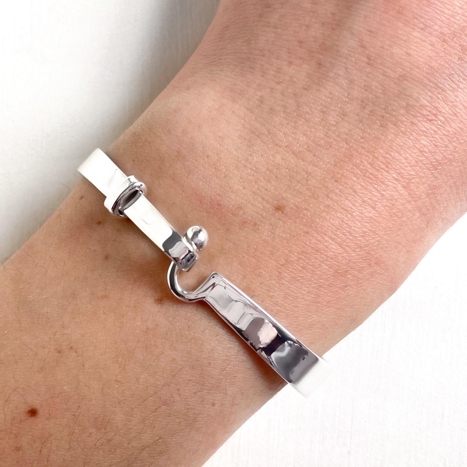 Silver hot sale belt bracelet